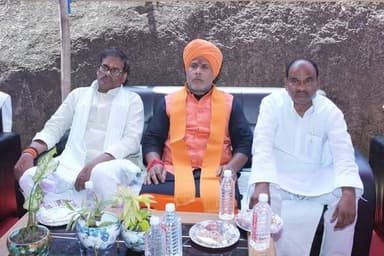 सोमनाथ मंदिर के एक हजार वर्ष पूर्ण होने पर वाणावर में विशेष कार्यक्रम, पर्यटन विकास का मिला आश्वासन
जहानाबाद :
सोमनाथ मं...