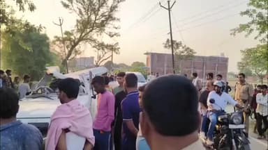 जखनिया: गाजीपुर में बोलेरो-ट्रैक्टर की भीषण टक्कर में 8 माह के मासूम की मौत, परिवार के कई लोग घायल