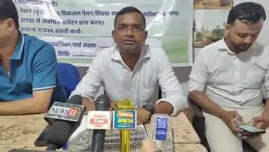 *चाईबासा। सदर चाईबासा अंचल कार्यालय की ओर से वार्ड नंबर 1 स्थित कुड़ुक पुस्तकालय में राजस्व सह चिकित्सा शिविर का आयोजन क...