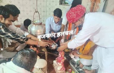 #सोमनाथ_स्वाभिमान_पर्व_पर_नगरेश्वर_महादेव_मंदिर_में_भव्य_आयोजन
#कलश_यात्रा_और_हवन_से_गूंजा
#बृजनगर(डीग)_________
कस्बे...