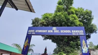 राजकीय वरिष्ठ माध्यमिक विद्यालय रक्कड़ का परिणाम 98 प्रतिशत रहा।,
👉 15 बच्चों ने 600 से ऊपर अंक प्राप्त किए।
लाइव रिपोर...