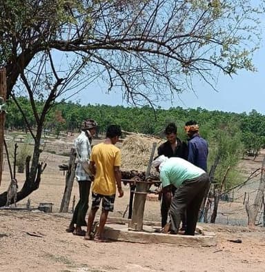 भीषण गर्मी और बढ़ते जल संकट के बीच लोक स्वास्थ्य यांत्रिकी विभाग द्वारा ग्रामीण क्षेत्रों में पेयजल व्यवस्था को सुचारु बन...