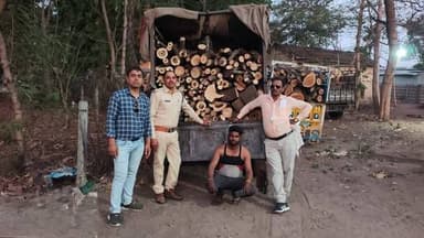 वन विभाग धार की बड़ी कार्यवाही 🌳🚛
अवैध 20 क्विंटल बबूल लकड़ी से भरा वाहन जब्त।
वन तस्करों के विरुद्ध जीरो टॉलरेंस नीति क...