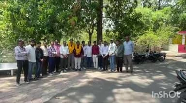 नवीन कुमार ठाकुर प्रेस क्लब अध्यक्ष बने कार्यकारिणी भी गठित की गई पत्रकार, जनप्रतिनिधियों, साजसेवियों ने दी बधाई