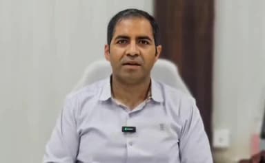 श्रीगंगानगर जिला कलेक्टर डॉक्टर अमित यादव ने एचपीवी वैक्सीन के लिए की अपील
