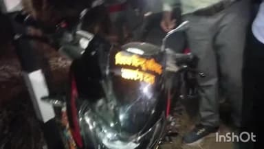 धमतरी: दो मोटरसाइकिलों के बीच जबरदस्त भिड़ंत में एक बच्चे सहित 4 लोग हुए घायल