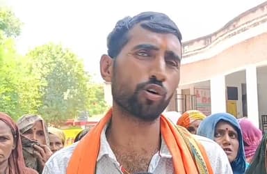 बेतवा नदी में पानी छोड़े जाने से सैकड़ों किसानों की फसलें डूबीं
⏩ अचानक पानी बढ़ने से सब्जियों की बारी और खेत हुए जलमग्...