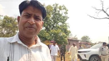 बिश्रामपुर विधायक नरेश सिंह कैंसर पीड़ित संजय मेहता से मिल कुशल क्षेम जाना और हर संभव मदद का आश्वासन दिये।