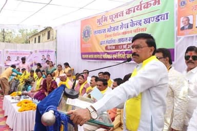 प्रभारी मंत्री श्री लोधी ने भ्रमण के दौरान काफिले में कम से कम वाहन रखने के दिए निर्देश
---
प्रदेश के पर्यटन एवं संस्कृत...
