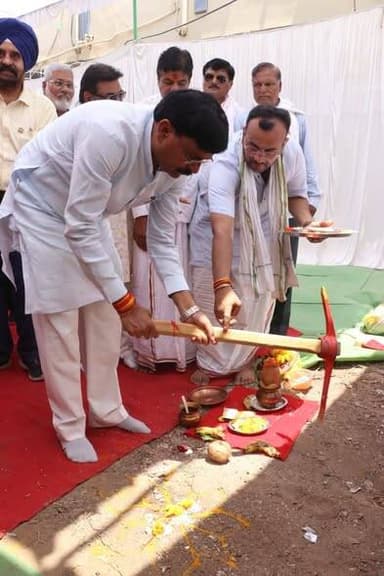 प्रभारी मंत्री श्री लोधी ने लायंस क्लब के "भोजन सेवा केंद्र" के भवन का भूमि पूजन किया
---
प्रदेश के पर्यटन एवं संस्कृति ...