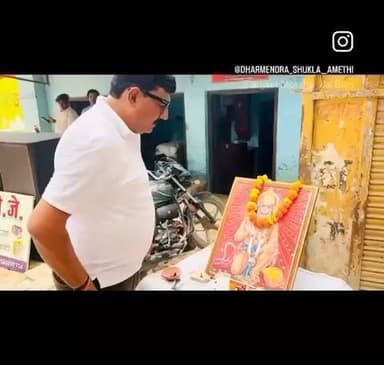 ज्येष्ठ मास के #द्वितीय_बड़े_मंगल करवा रोड पर श्री धर्मेंद्र प्रजापति द्वार आयोजित सरबत वितरण प्रोग्राम में