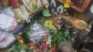 పలమనేరు: బజారు వీధిలోని ఆంజనేయ స్వామి ఆలయంలో హనుమాన్ జయంతి వేడుకలు