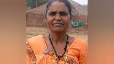 ગોધરા: ગોધરા-વડોદરા હાઈવે પર ના પરવડી ચોકડી પાસે ટ્રક ની ટક્કરે બાઈક સવાર મહિલાનું ઘટના સ્થળે મોત નિપજ્યું