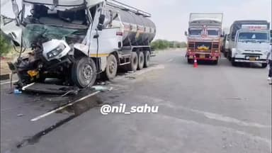 बिजयनगर में NH48 पर टैंकर व ट्रेलर में हुई जोरदार भिड़ंत,केबिन में फंसे ड्राइवर को राहगीरों ने निकाला बाहर,पहुंचाया अस्पत...