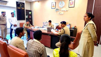 #UPPolice
पुलिस अधीक्षक औरैया द्वारा पुलिस कार्यालय में जनसुनवाई की गयी एवं समस्याओं के समयबद्ध व गुणवत्तापूर्ण नि...