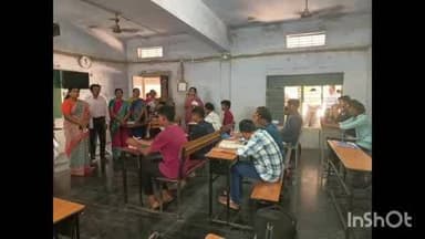 కొత్తగూడెం: సప్లమెంటరీలో తిరిగి పరీక్షలు రాసి పాస్ కావాలని విద్యార్థులకు సూచించిన జిల్లా విద్యాశాఖ అధికారి నాగలక్ష్మి