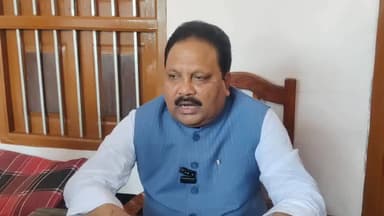 अररिया: अमृतसर से न्यू जलपाईगुड़ी जाने वाली अमृत भारत एक्सप्रेस ट्रेन को मिली मंजूरी, सांसद ने दी जानकारी