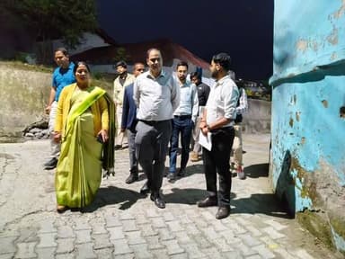 चम्पावत पेयजल परियोजना का जिलाधिकारी ने किया स्थलीय निरीक्षण, कार्यों में गुणवत्ता एवं जनसुविधा बनाए रखने के दिए निर्देश...