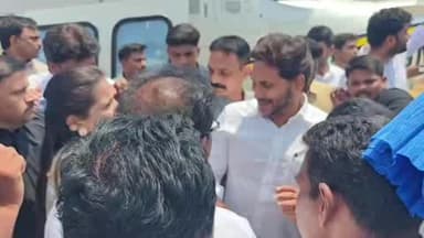 గుంతకల్లు: పామిడిలో మాజీ సీఎం జగన్ మోహన్ రెడ్డికి ఘన స్వాగతం, పార్టీ శ్రేణులు, అభిమానుల నడుమ భారీ ర్యాలీ