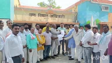 बुढ़नपुर: कोयलसा में पंचायत चुनाव समय से कराने और प्रधानों का कार्यकाल बढ़ाने की मांग को बीडीओ को सौंपा ज्ञापन