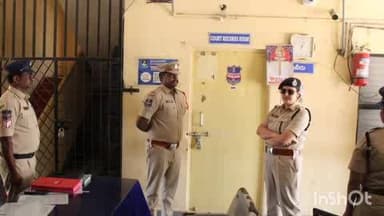 వికారాబాద్: పెద్దేముల్ పోలీస్ స్టేషన్ ను ఆకస్మితంగా సందర్శించి పలు రికార్డులను పరిశీలించిన ఎస్పీ స్నేహ మెహ్రా