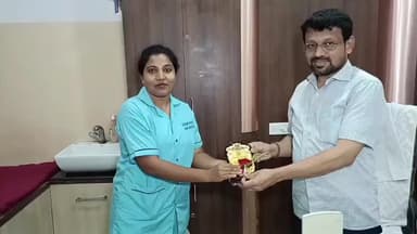 ବରଗଡ: ସାଇକୃପା ପଲି କ୍ଲିନିକ୍ ଠାରେ ଆନ୍ତର୍ଜାତୀୟ ନର୍ସିଂ ଦିବସ ଉପଲକ୍ଷେ ନର୍ସ ମାନଙ୍କୁ କରାଗଲା ସମ୍ବର୍ଦ୍ଧିତ