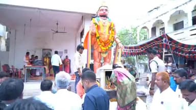 కొండపి: కొండపిలో జరిగిన హనుమాన్ జయంతి వేడుకలలో పాల్గొన్న ఏపీ సాంఘిక సంక్షేమ శాఖ మంత్రి స్వామి