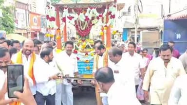 గుంతకల్లు: పట్టణంలో ఘనంగా హనుమాన్ జయంతి, శోభాయాత్రలో పాల్గొన్న భక్తులు