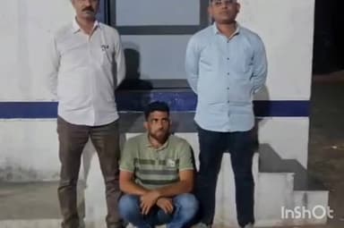 કામરેજ: માંગરોળના કોસાડી ગામનો ગૌ વંશ કતલના ગુનામાં નાસ્તો ફરતો આરોપી ને એલસીબી ની ટીમે કામરેજ ચાર રસ્તા ખાતેથી ઝડપી પાડ્યો