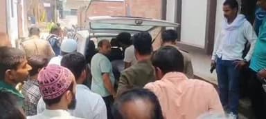 फतेहपुर: पीरनपुर में फर्नीचर कारीगर ने सुसाइड नोट लिखकर की आत्महत्या, शव फांसी के फंदे में लटका मिला, पुलिस जांच में जुटी