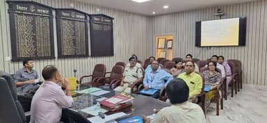 मिशन शक्ति अंतर्गत संचालित योजनाओं के क्रियान्वयन एवं अनुश्रवण हेतु जिलास्तरीय समिति की बैठक।