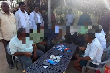 కొండపి: సింగరాయకొండ మండలం సోమరాజు పల్లి లో పేకాట ఆడుతున్న పదిమందిని అదుపులోకి తీసుకున్న టాస్క్ ఫోర్స్ పోలీసులు
