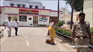 कर्वी: महिलाओं के खिलाफ अमर्यादित टिप्पणी मामले में आश्रम के बाबा की गिरफ्तारी की मांग लेकर बजरंग सेना प्रभारी पहुंचे कर्वी कोतवाली