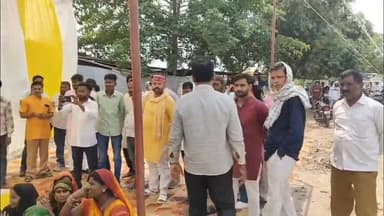 यूपी से 27 में होगा सपा का सफाया बोली विभा बरनवाल
सांसद धर्मेंद्र यादव के आवास पर महिलाओं का जोरदार प्रदर्शन