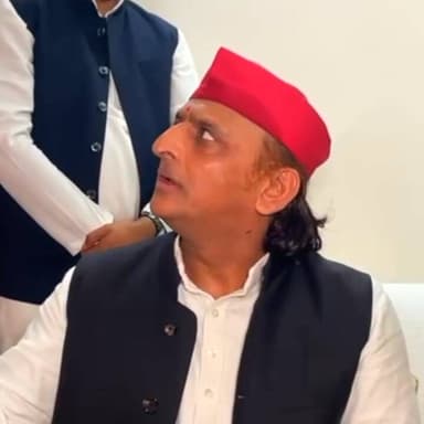 यूपी: सोना न खरीदने की पीएम की अपील पर अखिलेश का पलटवार, कहा- "असली सोना कौन इकट्ठा कर रहा है, बीजेपी के लोग कर रहे हैं।...