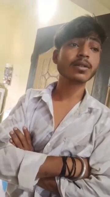 🚨 देवसर बाजार में दिनदहाड़े चोरी की कोशिश से मचा हड़कंप! 🚨
सुबह 9:30 बजे… घर सूना देखकर चोर सीधे घर के अंदर घुस गया…
अल...