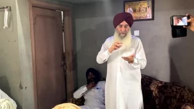 ਤਰਨਤਾਰਨ: ਸਾਬਕਾ ਵਿਧਾਇਕ ਬ੍ਰਹਮਪੁਰਾ ਵੱਲੋਂ ਮਾਨੋਚਾਹਲ ਵਿਖੇ ਅਕਾਲੀ ਦਲ ਦੀ ਵਿਸ਼ੇਸ਼ ਮੀਟਿੰਗ ਕੀਤੀ ਗਈ