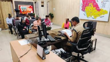 हरदोई पुलिस कार्यालय में जनसुनवाई, पुलिस अधीक्षक ने दिए त्वरित निस्तारण के निर्देश
हरदोई। आज दिनांक 12 मई 2026 को पुलिस...
