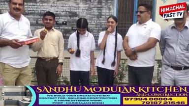 11 अंकों से मेरिट से चूकी अनामिका, फिर भी स्कूल की टॉपर बन रचा इतिहास
राजकीय वरिष्ठ माध्यमिक पाठशाला सुखार का शानदार परी...