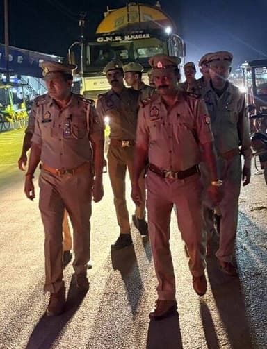 #SP_अम्बेडकरनगर @prachiIPS के निर्देशानुसार जनपद में शान्ति/सुरक्षा एवं कानून व्यवस्था को सुदृढ़ बनाये रखने हेतु थाना मह...