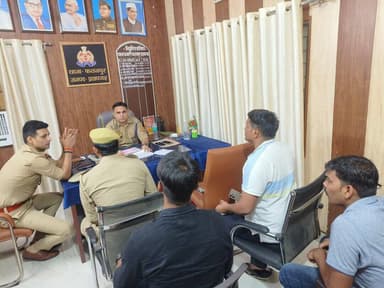 👉 क्षेत्राधिकारी रानीगंज द्वारा थाना फतनपुर में यक्ष ऐप अपडेट एवं CCTNS कार्यों की समीक्षा कर दिए गये आवश्यक निर्देश-
➡...