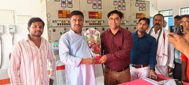 *कांटी व मड़वन में बिजली की व्यवस्था सुधार करने को लेकर विभाग के वरीय अधिकारियों के साथ क्षेत्रीय विधायक अजीत कुमार ने कि...