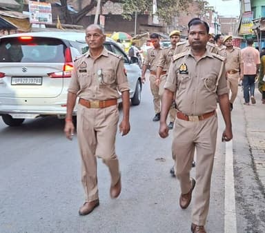 #SSP_JNR, @ipskunwaranupam के निर्देशन में कानून एवं शांति व्यवस्था के दृष्टिगत जनपद के समस्त प्र0नि0/थानाध्यक्ष द्वारा ...