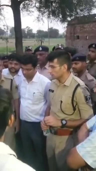 इस वक्त की बड़ी खबर
एक नींबू के लिए मासूम को दबंगों ने लेली जा/न