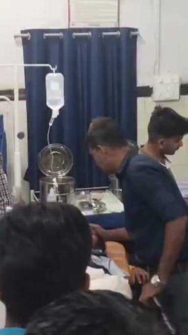 बालेसर। NH 125 धीरपुरा के पास 3 स्कू*ली ब*च्चों को ट्रे*लर ने मारी ट**क्कर, ग*म्भीर हालत में तीनों बच्चे जोधपुर रै*फर