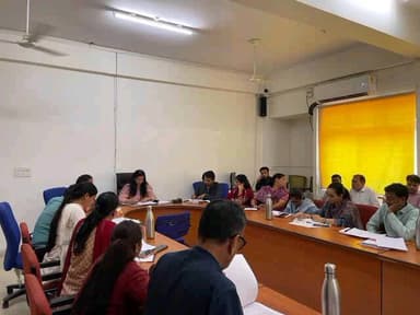 अलीराजपुर: कलेक्टर नीतू माथुर का निर्देश, जल गंगा संवर्धन अभियान में तेजी लाएं, कुओं का करें क्लोरीनेशन