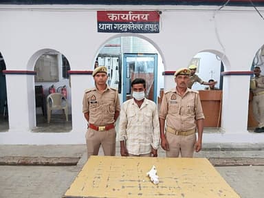 @digrangemeerut श्री कलानिधि नैथानी के निर्देशानुसार जनपद में चलाए जा रहे ऑपरेशन शस्त्र अभियान के अन्तर्गत थाना गढ़मुक्त...