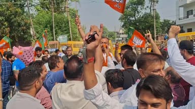 अम्बाला: नगर निगम चुनाव परिणाम से भाजपा में खुशी की लहर, ढोल-बाजे के साथ जश्न मनाया गया
