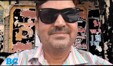 सोशल मीडिया आधुनिक जिसके लाभ और हानि दोनों हैं।