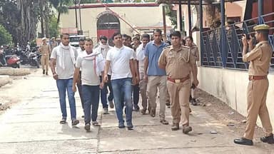 झांसी जेल से बाहर आये 100 करोड़ के सट्टा सिंडिकेट मामले में नामजद आशीष उपाध्याय को पुलिस ने फिर पकड़ा #JhansiPolice